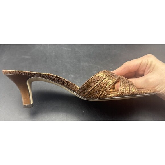MICHELLE D Womens Gold Copper Metallic Slide Slip On Heeled Sandals Sz 8.5 - Picture 5 of 16